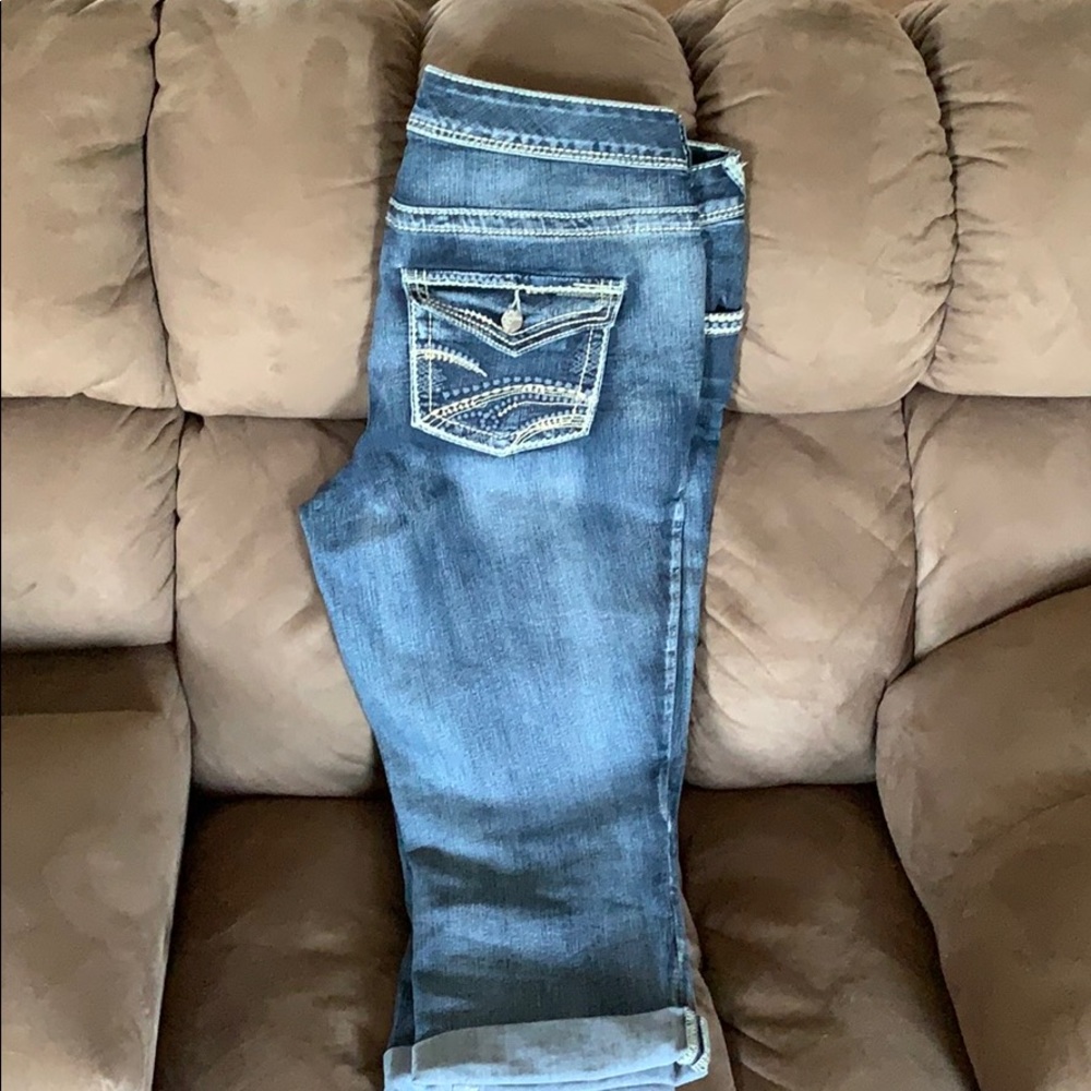 Maurices capris